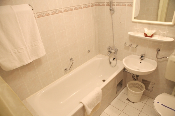 I Hotel